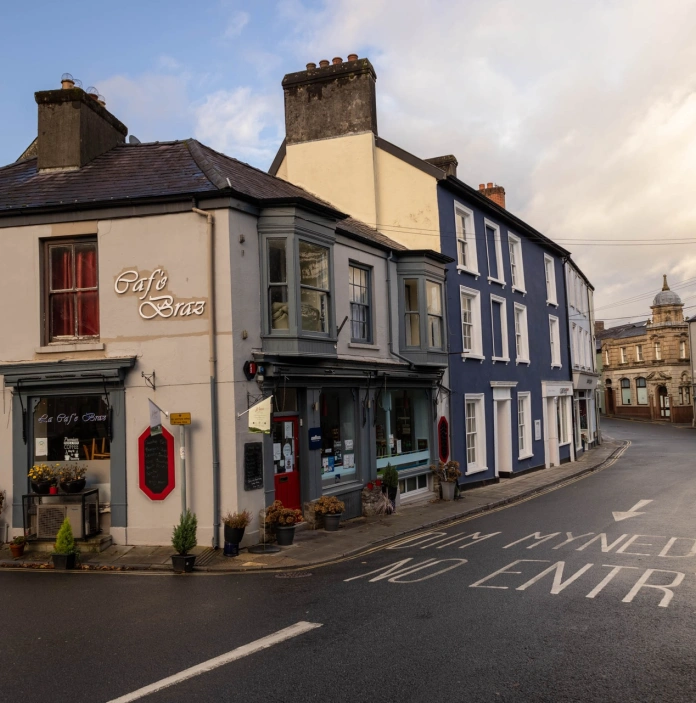 External shot of a café in a high street.