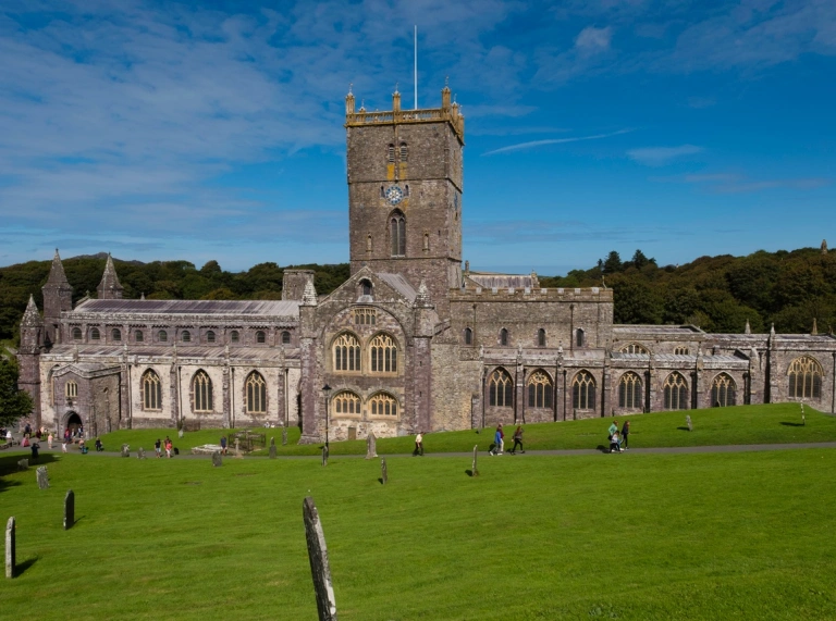 A large cathedral on a sunny day.