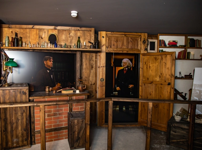 A recreation of an old fashioned bar projecting cinematography.