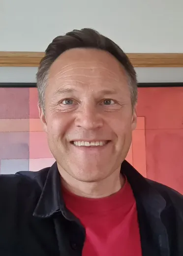Profile photo of tour guide James Reeve.